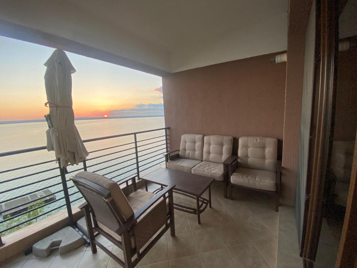 Amazing View Apartment Мамая Экстерьер фото